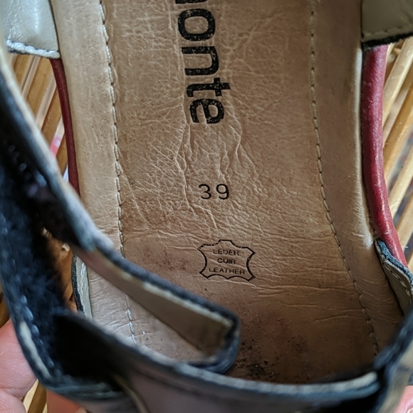 EUC Remonte by Rieker navy T-Strap perforated leather wedge sandals 39 / 8.5 - Picture 3 of 8